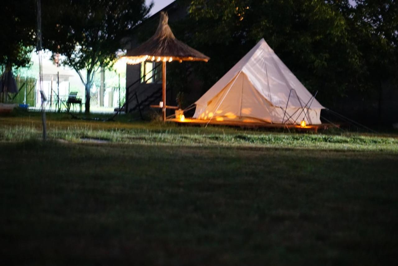 Luna Glamping 图兹拉 外观 照片
